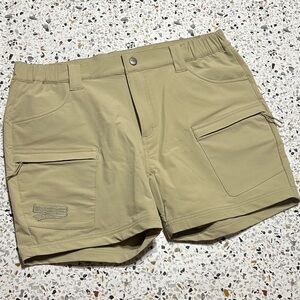 DSG Mave Tan Cargo Shorts size large 12-14